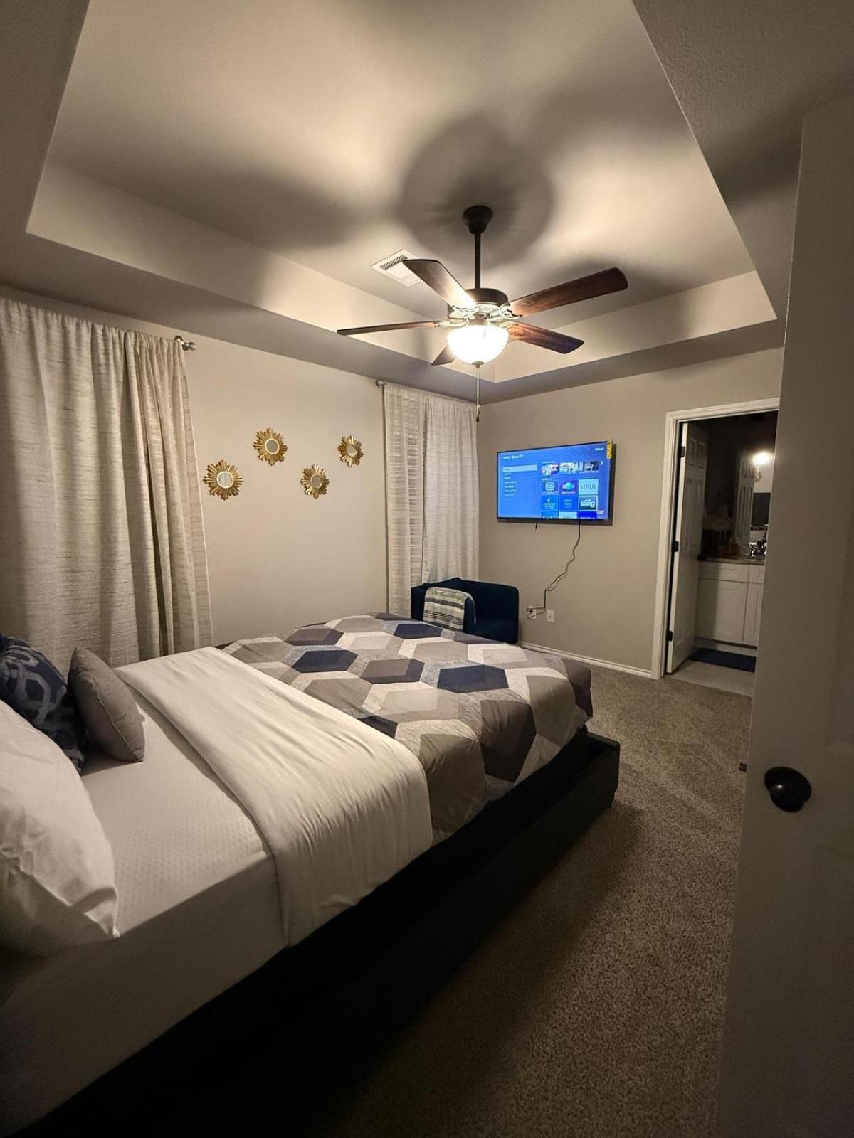 Gorgeous, Brand New 3 Bedrooms Home- Built 2024, Near Seaworld & Lackland Afb San Antonio Eksteriør bilde