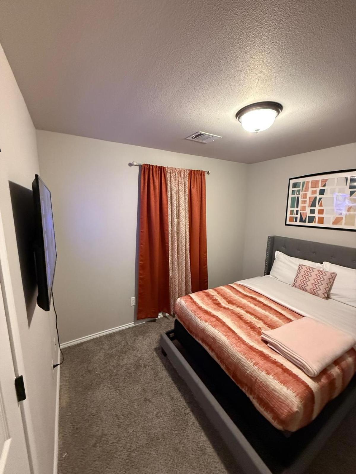 Gorgeous, Brand New 3 Bedrooms Home- Built 2024, Near Seaworld & Lackland Afb San Antonio Eksteriør bilde